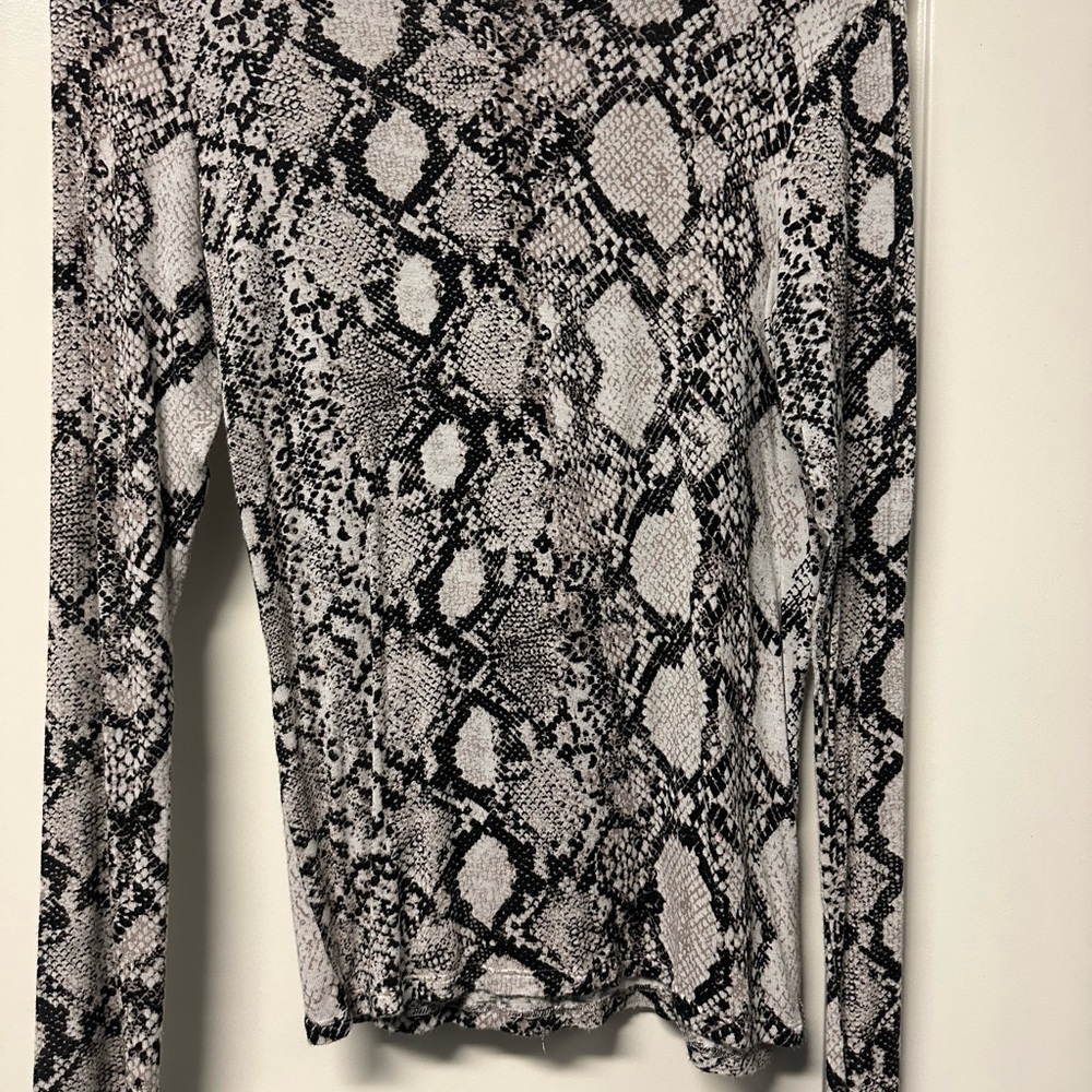 Express Black and White Snake Print Long Sleeve Top